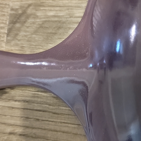 Le Creuset Cassis Cast Iron Round Evolution Skillet - Picture 12 of 13